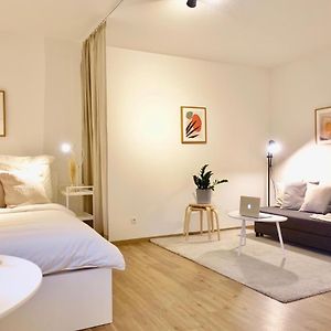 Neu - Gemuetliches Und Modernes Apartment Mit Stellplatz